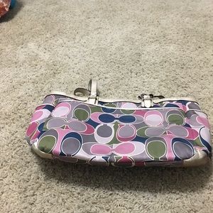 Purses need to sell in nice condition